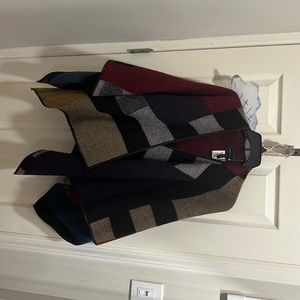 Bcbg poncho/cape